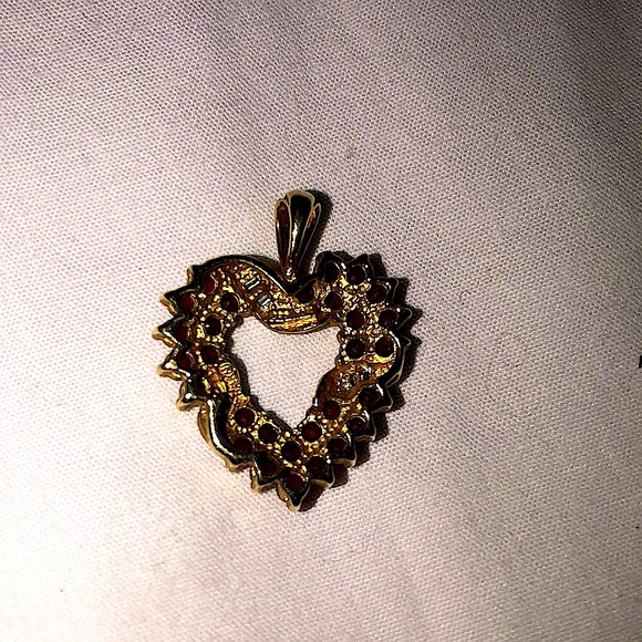 💜Genuine ruby gold heart pendent with baguette diamonds💜 - Picture 3 of 3